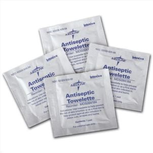 Case of Medline Antiseptic Towelettes MDS094184